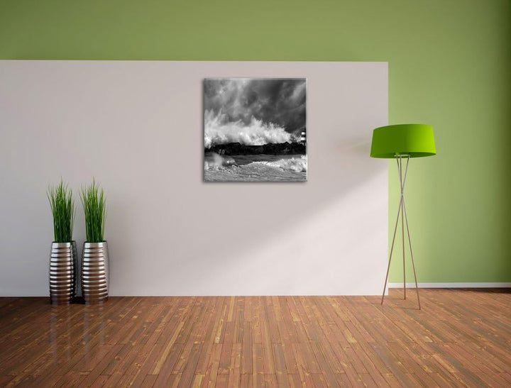Pixxprint Tobendes Meer mit Leuchtturm Schwarz/Weiss, Format: 70x70 auf Leinwand, 70x70