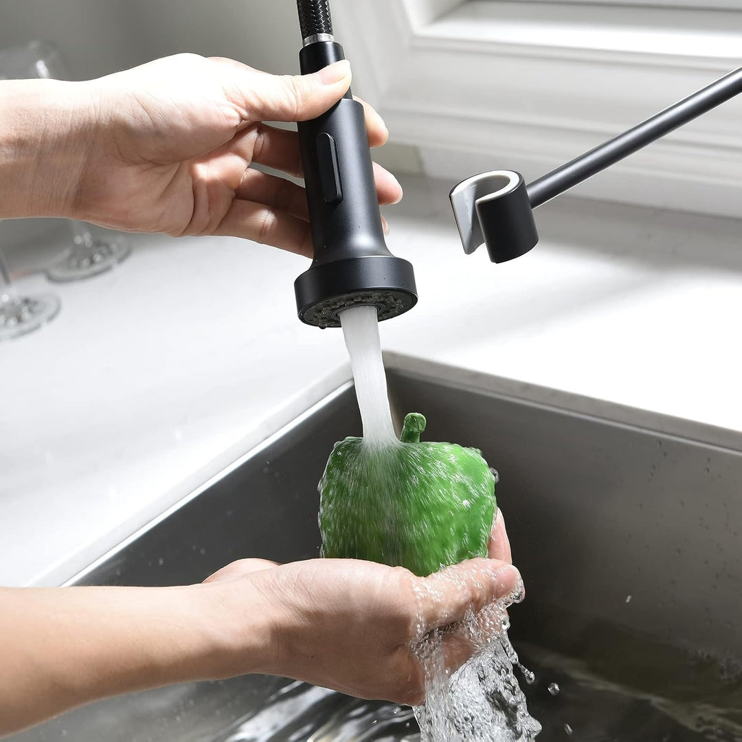 AIMADI Wasserhahn Küche Schwarz Küchenarmatur mit Brause 360° schwenkbar Mischbatterie Spiralfeder A