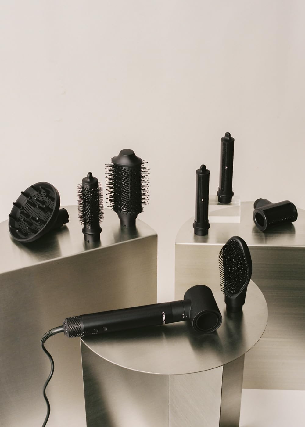CREATE/ION STYLER PRO ADVANCE / 8-in-1-Ionen-Lufttrockner und Stylingbürste Schwarz/DC Brushless Mot
