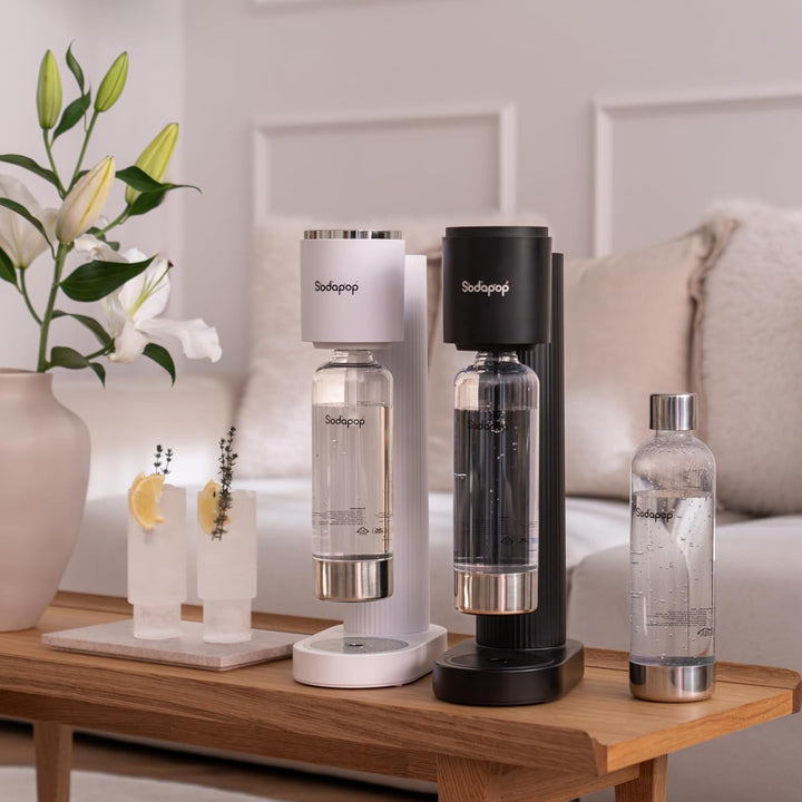 Sodapop Wassersprudler Cooper Pro Weiss inklusive 1x PET-Flasche, Einfache Handhabung mit Einhängeme