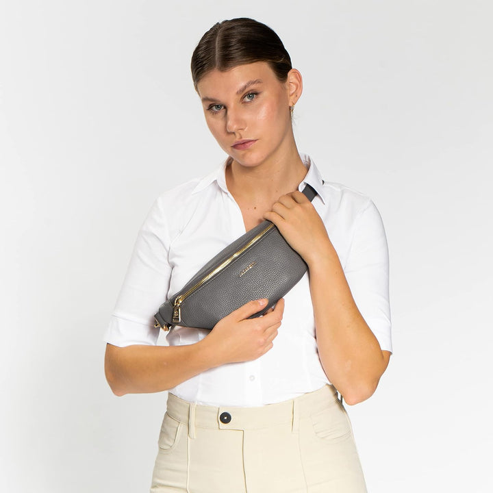 Lazarotti Bologna Leder Gürteltasche Damen | längenverstellbarer Tragegurt | grosse Bauchtasche 31 c