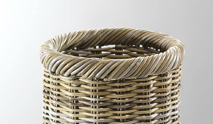 Kobolo Dekorativer Schirmständer aus grauem Rattan