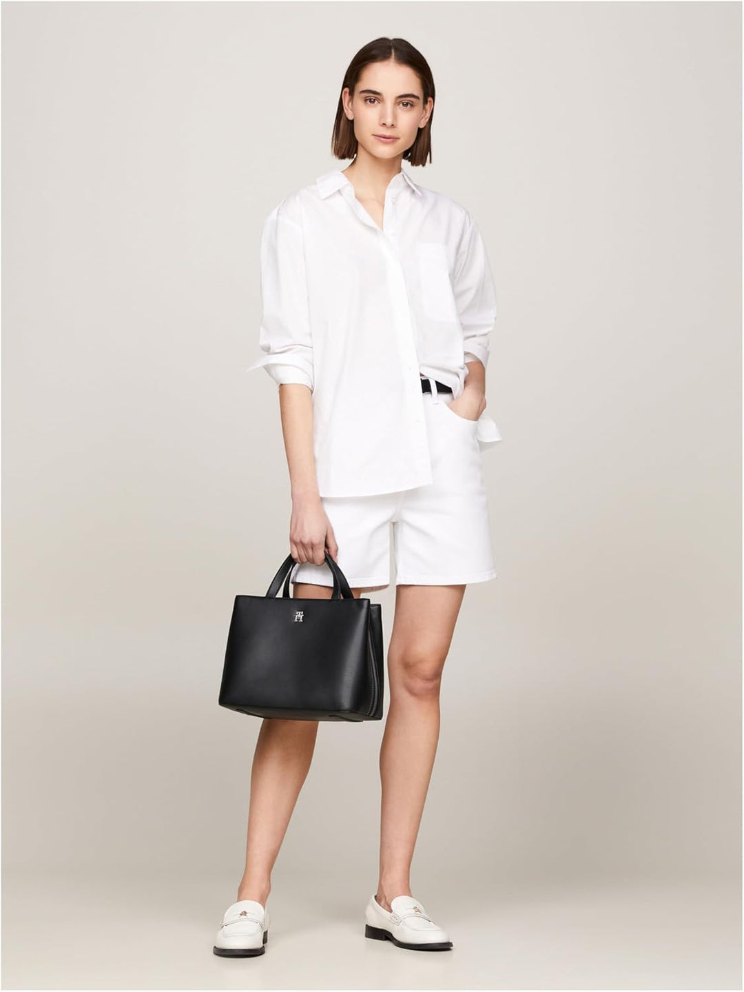 Tommy Hilfiger Damen Tasche Essential Satchel mit Reissverschluss Schwarz, Schwarz