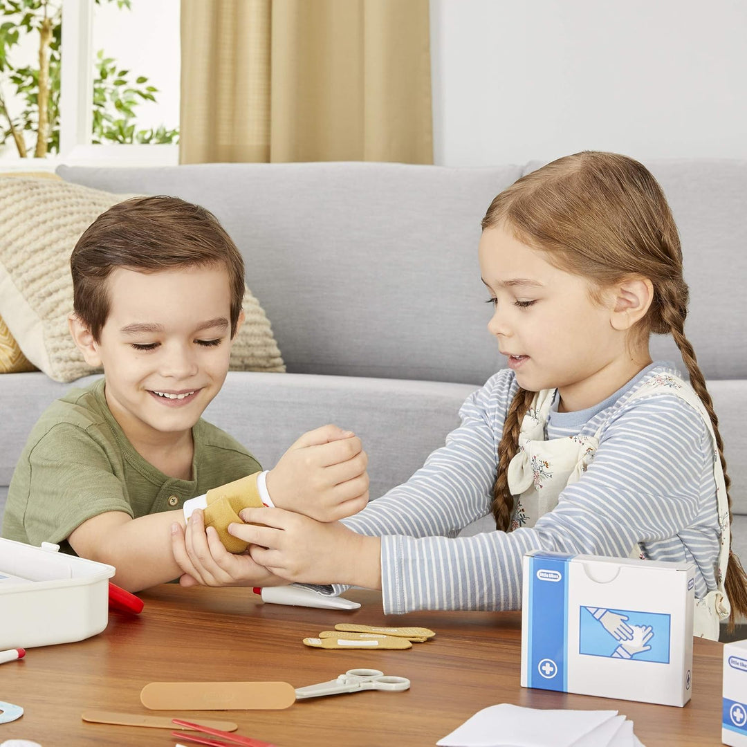 little tikes Erste-Hilfe-Kasten- Realistisches Rollenspielset für Ärzte - ab 3 Jahren Spielen & Lern