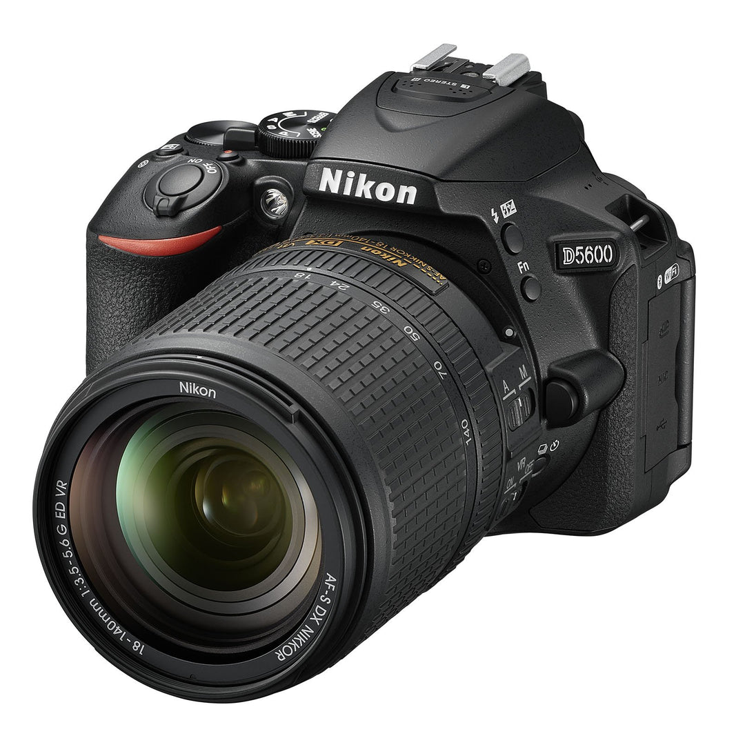 Nikon D5600 Digitale Spiegelreflexkamera, Schwarz Kit 18-140 VR Single, Kit 18-140 VR Single