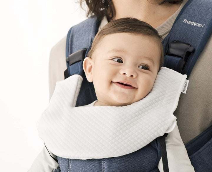 BabyBjörn Lätzchen für Babytrage One, Weiss