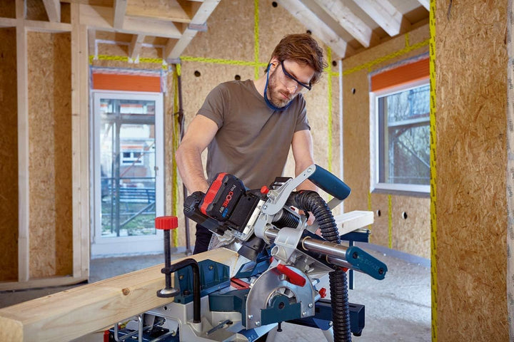 Bosch Professional BITURBO Akku Paneelsäge GCM 18V-216 (inkl. 2x5.5 Ah ProCORE18V Akkus + Ladegerät