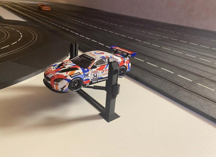 Hebebühne passend für 1:24 Fahrzeug 1:32 Carrera Auto Modellbau Diorama Modell Vitrine