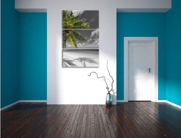 Pixxprint riesige Palem über Strand schwarz/weiss 3-Teiler Leinwandbild 120x80 Bild auf Leinwand