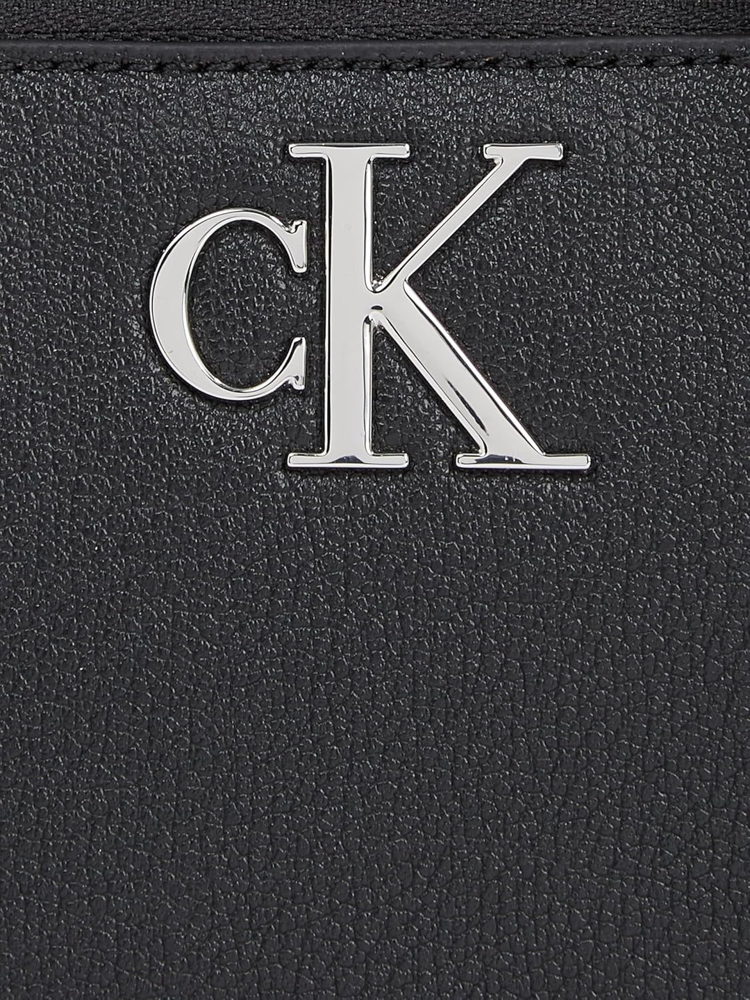 Calvin Klein Jeans Damen Umhängetasche Minimal Monogram Camera Bag Klein Schwarz, Schwarz