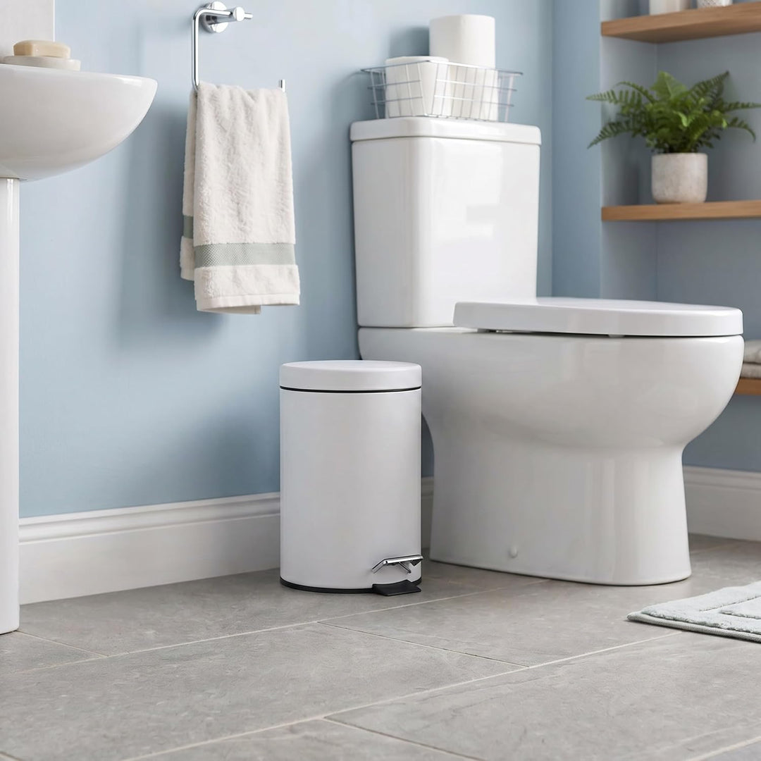 Beldray LA038098WHTEU7 Badezimmer-Fusspedal-Mülleimer - Kleiner runder Edelstahl-Hygienemülleimer fü