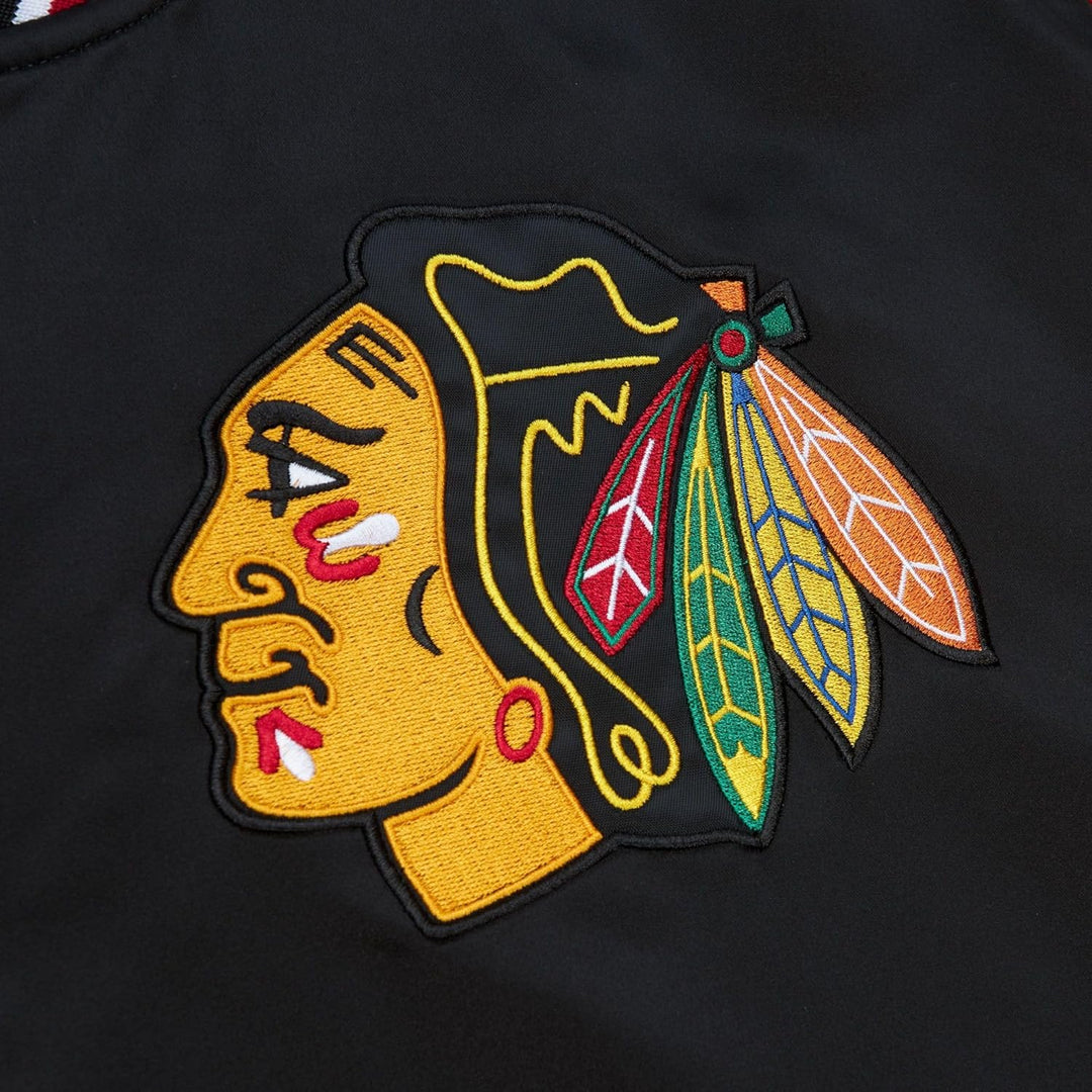 Mitchell & Ness NHL Heavyweight Satin Jacket - NHL S Chicago Blackhawks, Schwarz, S Chicago Blackhaw