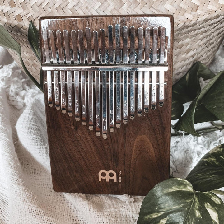 Sonic Energy Massivkörper Kalimba – C-Dur, 17 Töne – Schwarzes Walnussholz – Für Meditation, Yoga, P