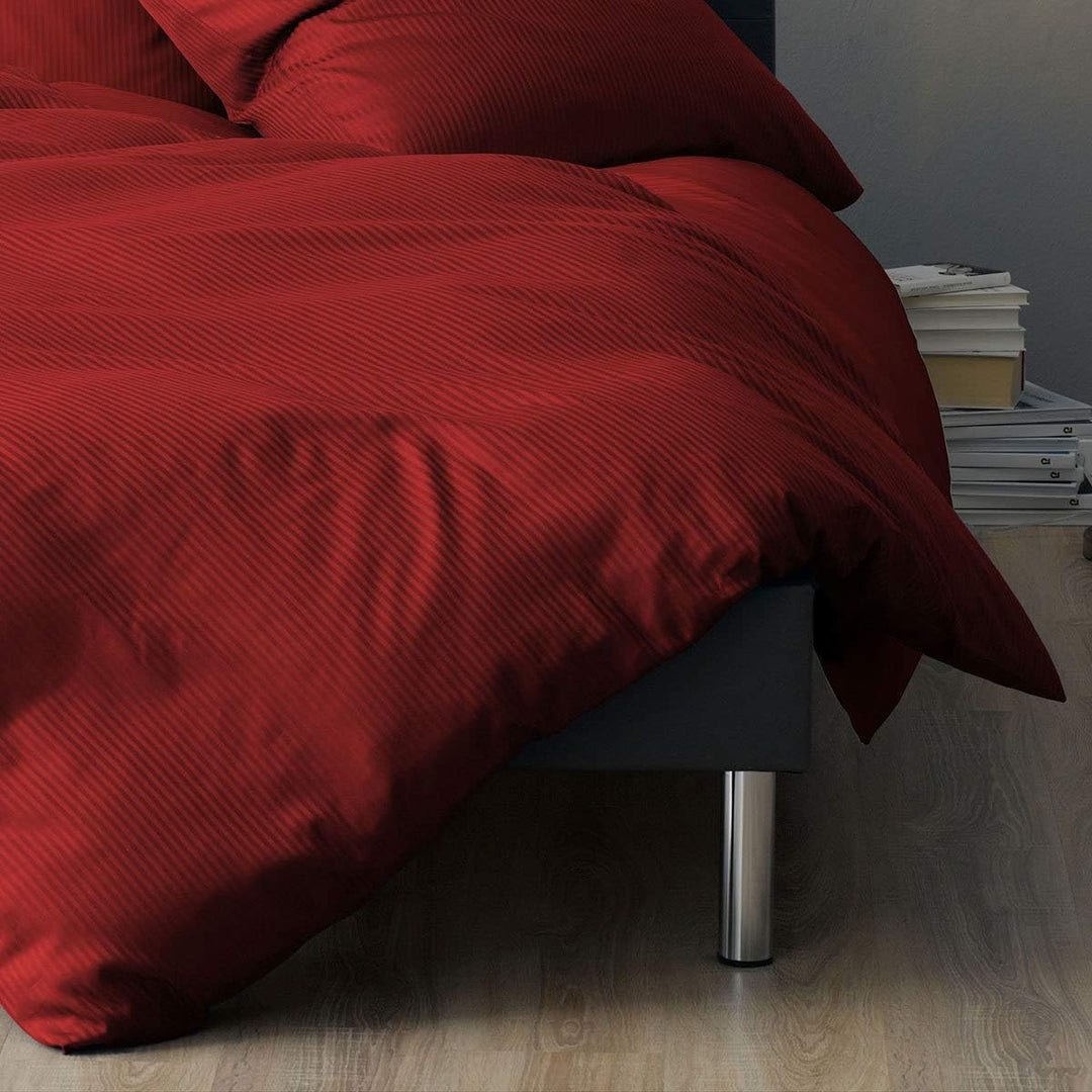 Lorena Mako-Satin Bettwäsche Venedig Burgund 1 Bettbezug 155 x 220 cm + 1 Kissenbezug 80 x 80 cm Rot