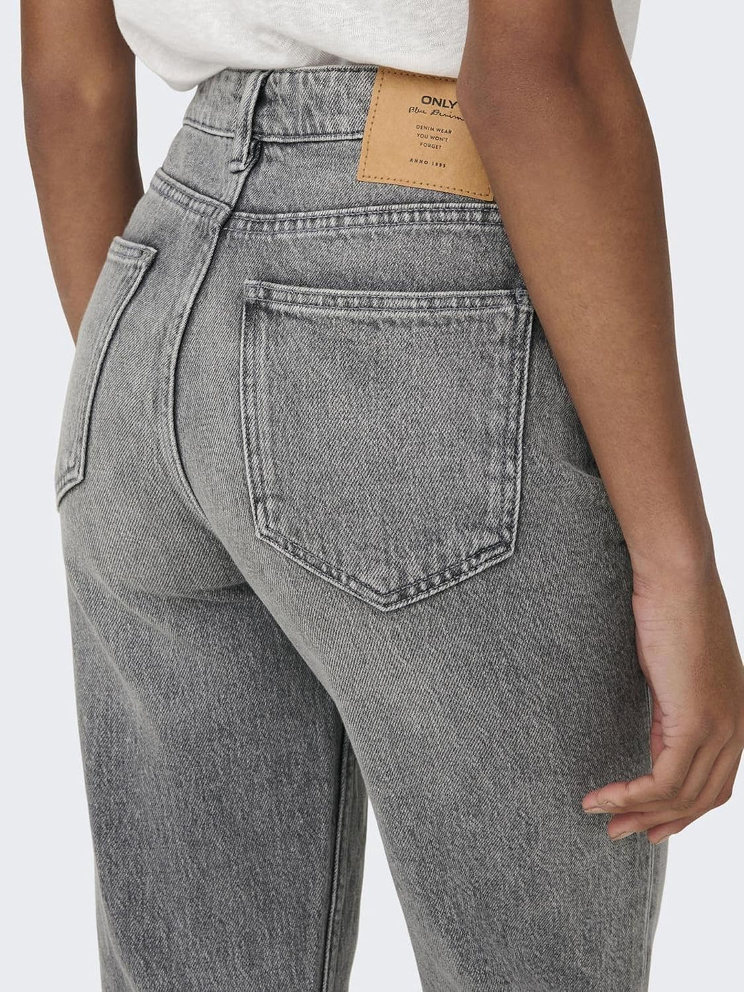 ONLY Female Straight-Fit Jeans ONLEMILY Hohe Taille Gerade geschnitten Jeans 25W / 32L Grey Denim, 2