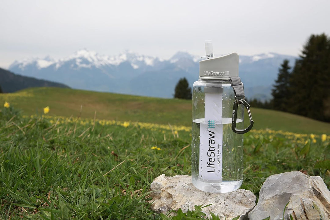 LifeStraw Go Wasserflasche mit Wasserfilter für Reisen, Wandern Blau 1 l., Blau 1 l.