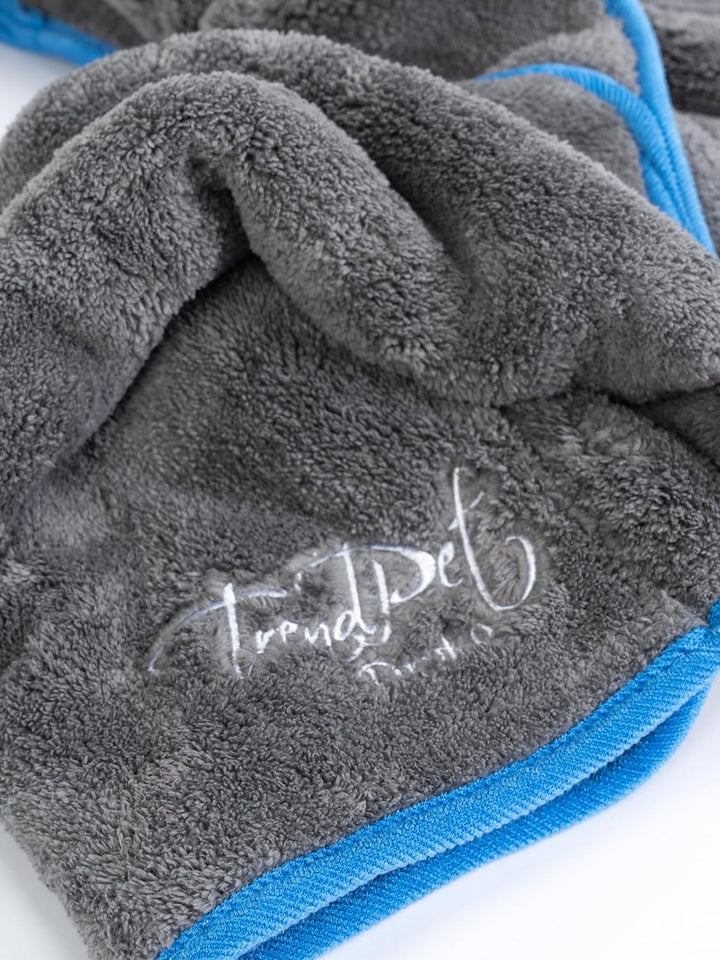 TrendPet Dryko Hundehandtuch Badetuch mit Armeinschüben super saugfähig 90x50cm