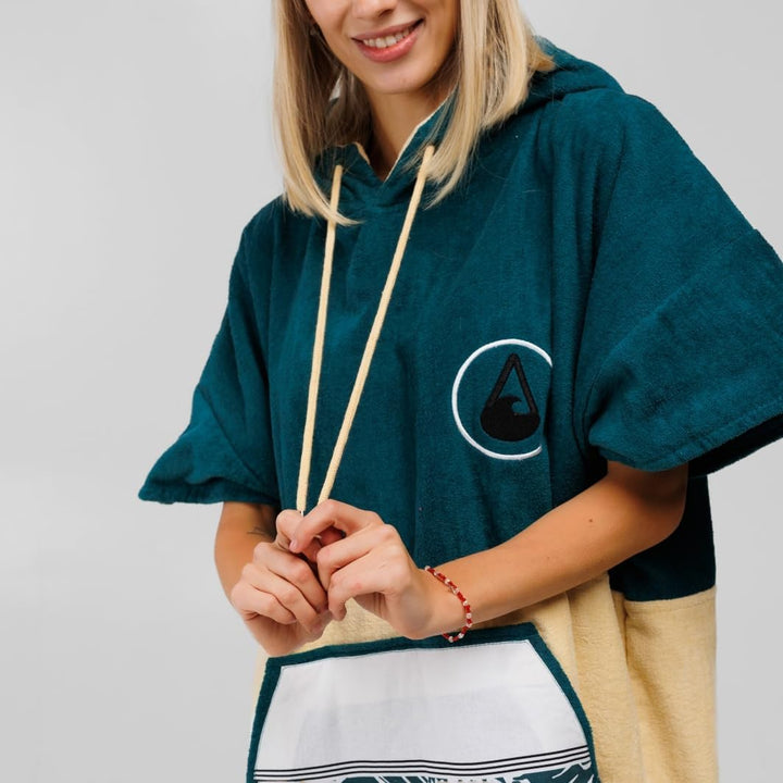 WAVE HAWAII Poncho Petrol Badeponcho 100% Baumwolle für Körpergrössen von 170 - 200 cm Umkleidehilfe
