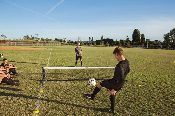 SKLZ Fussball Volley Netz, Ballkontrolle &amp; Technik verbessern, 3,6m breit, höhenverstellbar 61cm &amp; 9