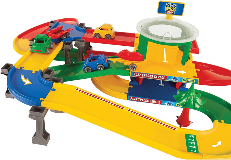 Wader 53140 Play Tracks Garage Ebenen mit DREI Fahrzeugen, Zwei Anhängern und 5,5 m Spielstrasse, ab