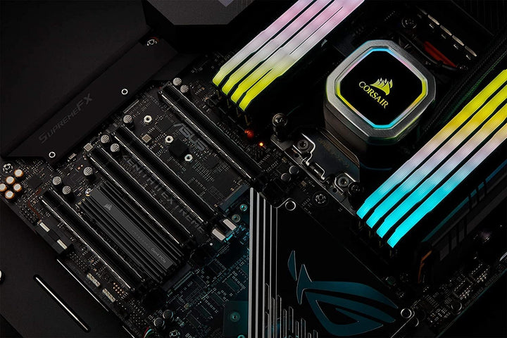 Corsair 1 TB MP600 PRO Gen4 PCIe x4 NVMe M.2 SSD Festkörper-Laufwerk- TLC NAND mit hoher Dichte - Al