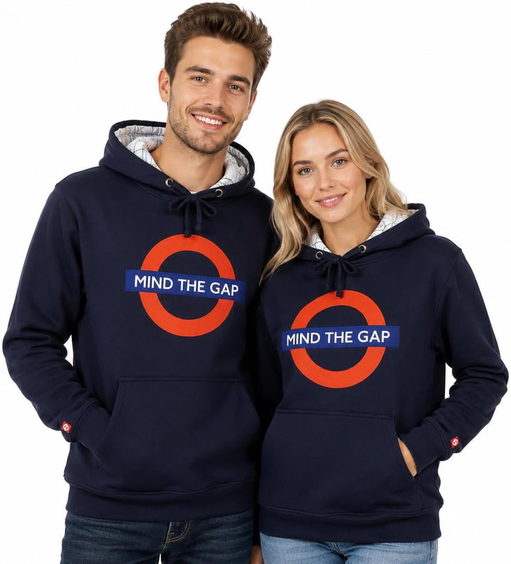 Mind The Gap Logo Marineblau Bestickt Kapuzenpullover mit Tube-Map Inside The Hood - Marine, XL