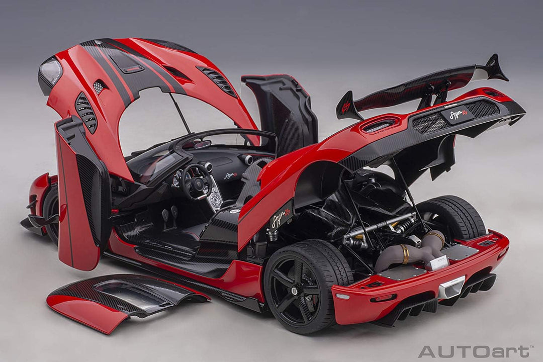AUTOart 79022 Miniaturauto aus der Kollektion, Chilli Rot/Schwarz