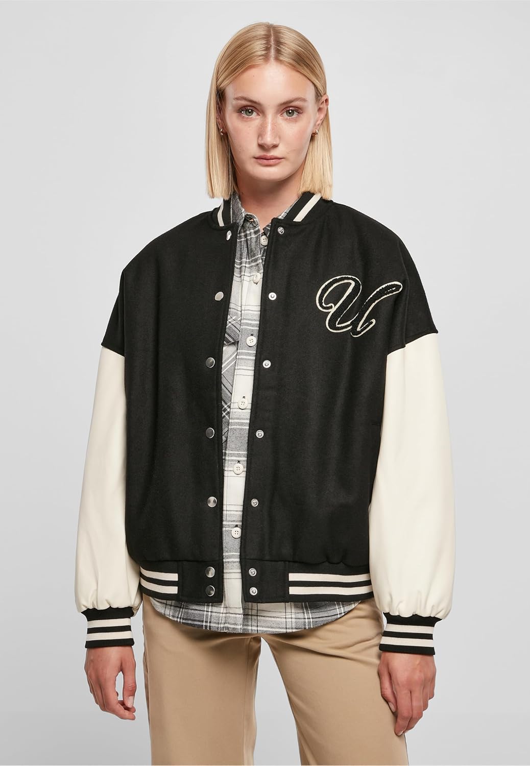 Urban Classics Damen Ladies Oversized Big U College Jacket Jacke S Black/Palewhite, S Black/Palewhit
