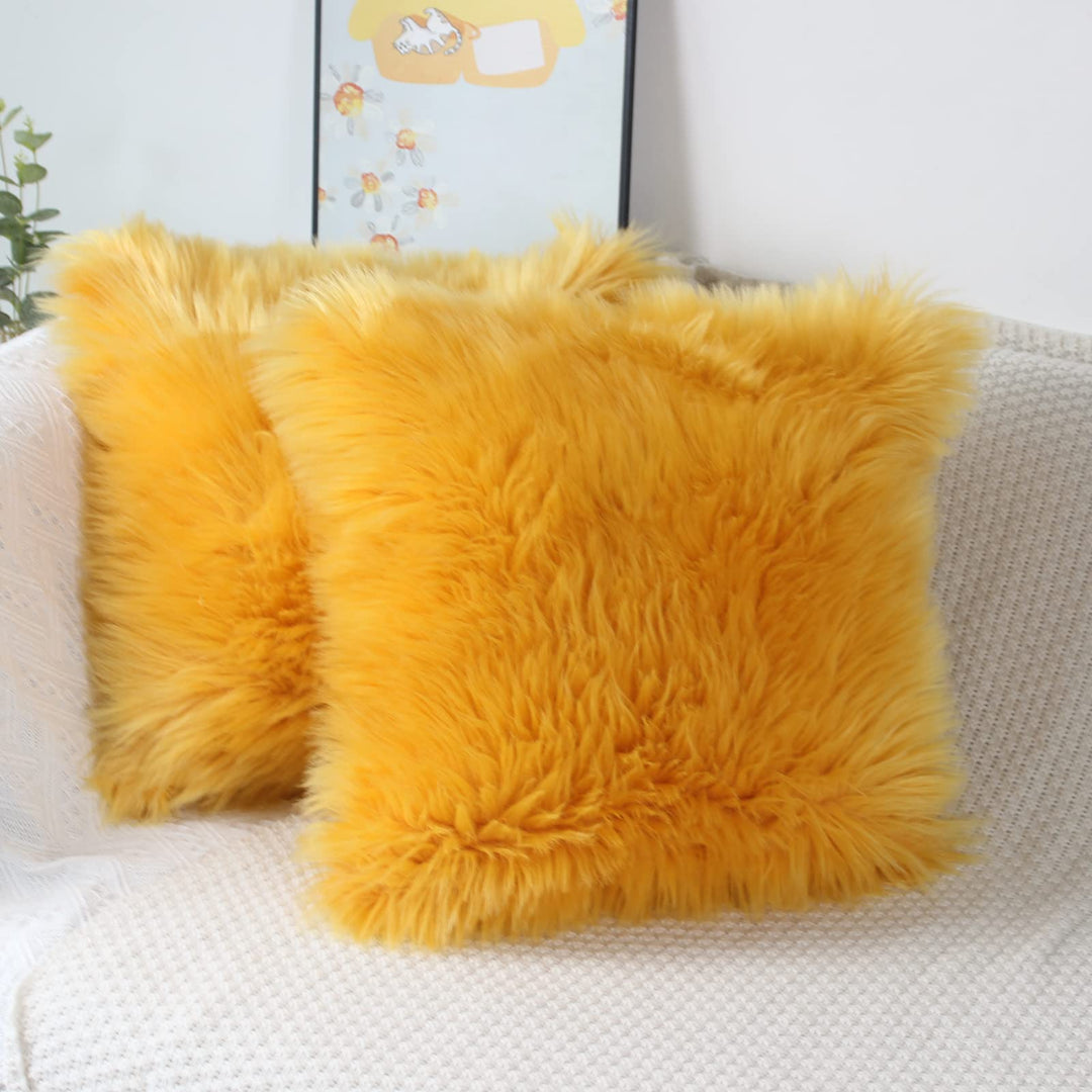 OYIMUA 2 Pcs Weicher Zierkissenbezüge Deko Kissen Schaffell Lammfell Kunstfell Langhaar Zierkissen K