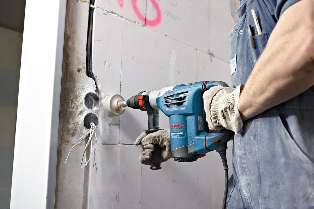 Bosch Professional Bohrhammer GBH 4-32 DFR (SDS-plus, Schlagenergie max: 4,2 J Tiefenanschlag: 310 m