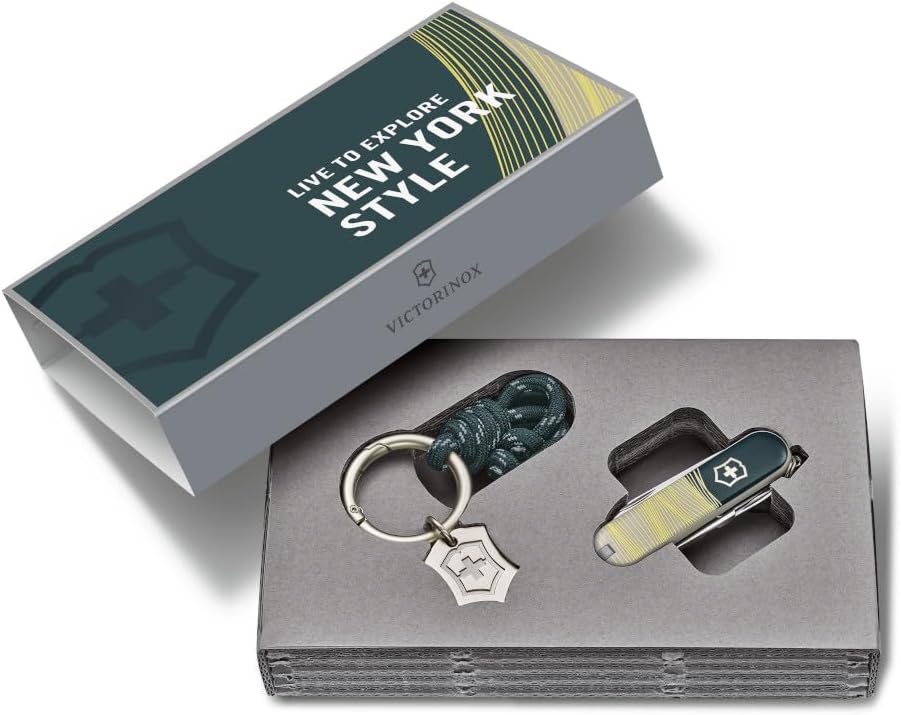 Victorinox Taschenmesser Classic SD, 7 Funktionen, Swiss Made, Multitool für Frauen, Schlüsselanhäng
