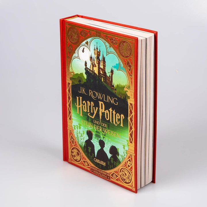 Harry Potter und der Stein der Weisen (MinaLima-Edition mit 3D-Papierkunst 1): Farbig illustrierte S
