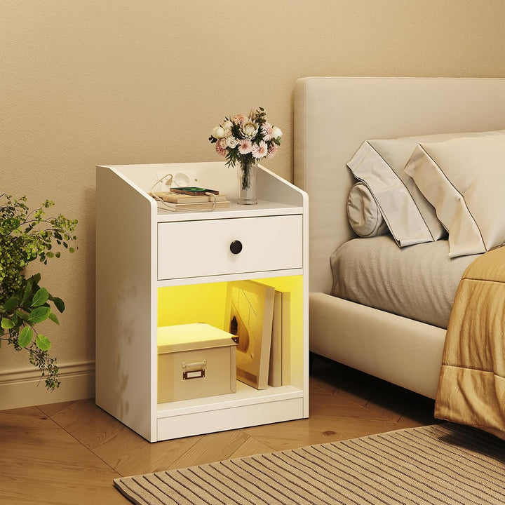 HOOBRO Nachttisch mit Ladestation und LED-Beleuchtung, schmaler Beistelltisch mit Schublade, moderne