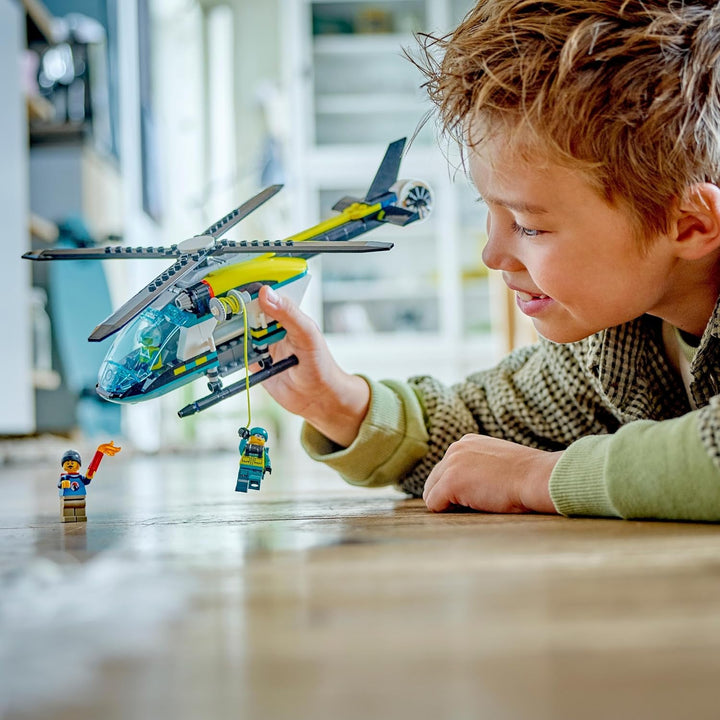 LEGO City Rettungshubschrauber, Hubschrauber-Spielzeug für Kinder, Helikopter mit Seilwinde, Rotoren
