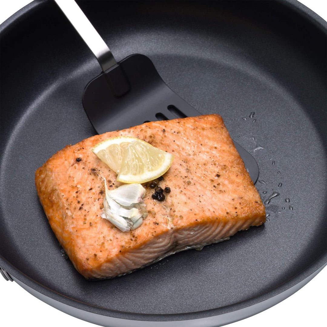 WMF BBQ Servierzange 32,5 cm, Cromargan Edelstahl, Kunststoffkopf & Pfannenwender 32,2 cm Profi Plus