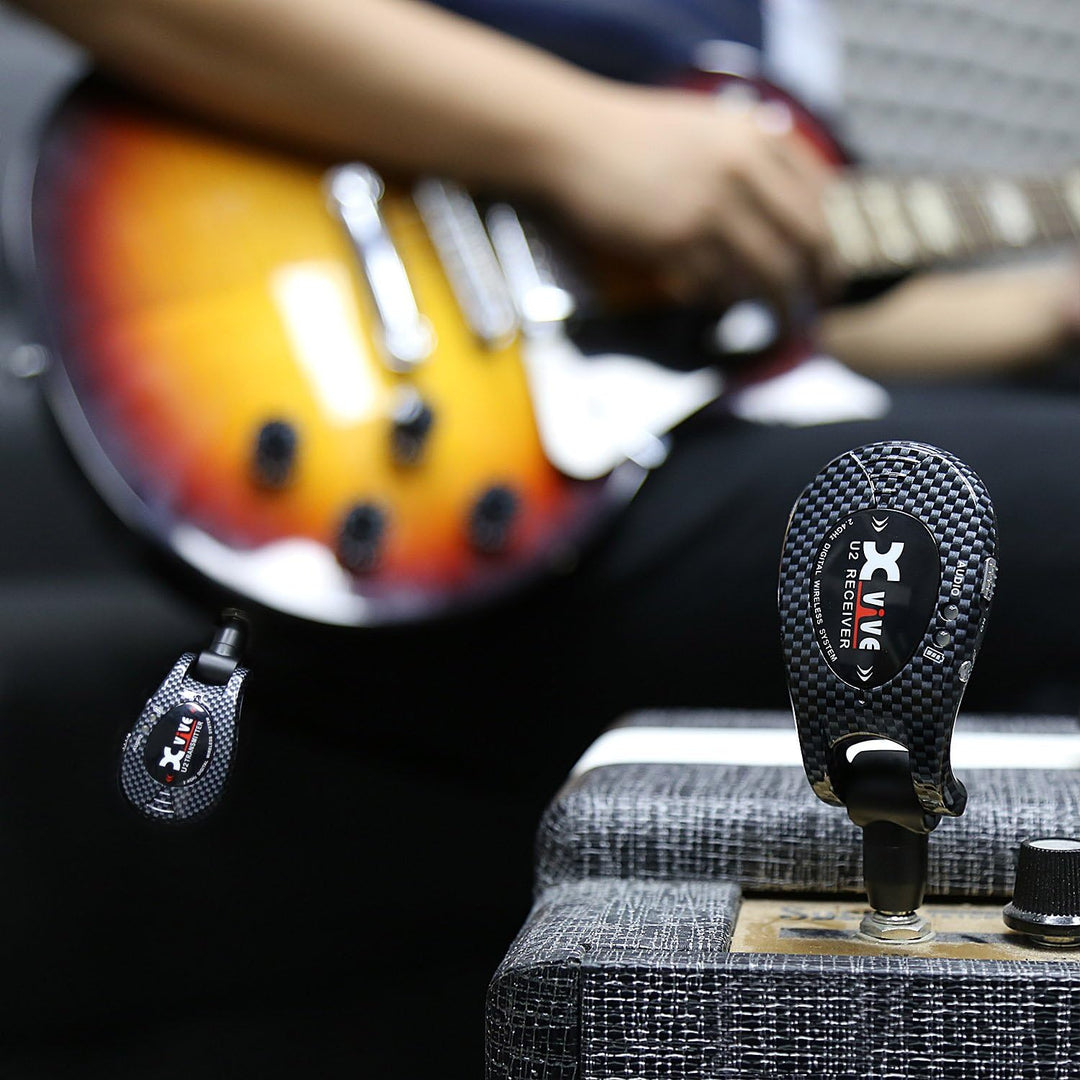 Xvive U2 Wireless Digital Transmitter/Receiver System for Guitar, Bass and Other Instruments, Rechar