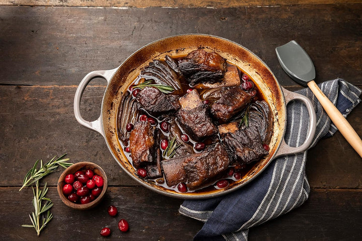 Le Creuset Signature Gusseisen Gourmet-Profitopf, Rund, Ø 26 cm, 2,2 l, Für alle Herdarten inkl. Ind