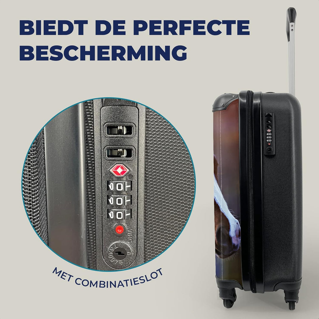 MuchoWow© Koffer Handgepäck Trolley Rollkoffer Kleine Reisekoffer mit 4 Rollen - Pferd - Licht - Man