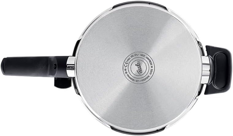 Fissler Vitaquick Premium/Schnellkochtopf (3,5 L, Ø 22 cm) m. Einsatz, Edelstahl-Dampfkochtopf, 2-Ga