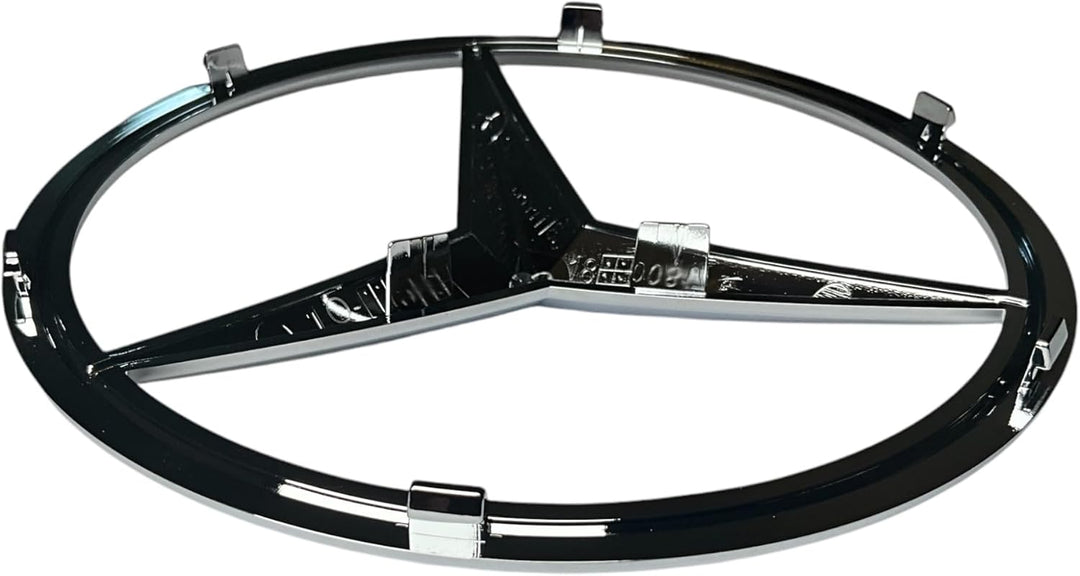 Mercedesstern an Kühlergrill