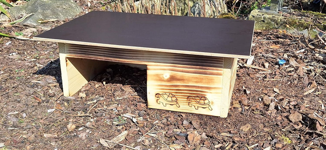 Premium Schildkrötenhaus (SH11) aus 20mm Vollholz - Wetterfest mit Boden und Tür inc. verstellbare B