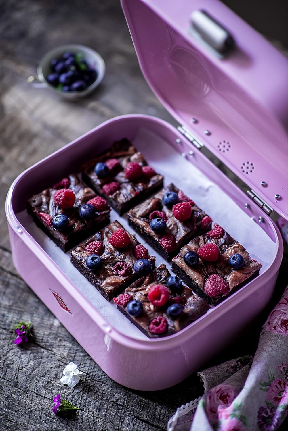 Wesco 235101-23 Brotkasten Single Grandy, mandel, Mandel