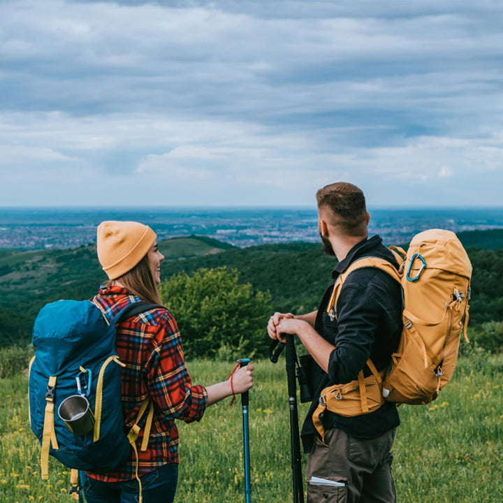 2 Stück Wanderstöcke 68-135cm, Trekkingstöcke Teleskop Aluminium, Walking Stöcke Verstellbar mit Kor