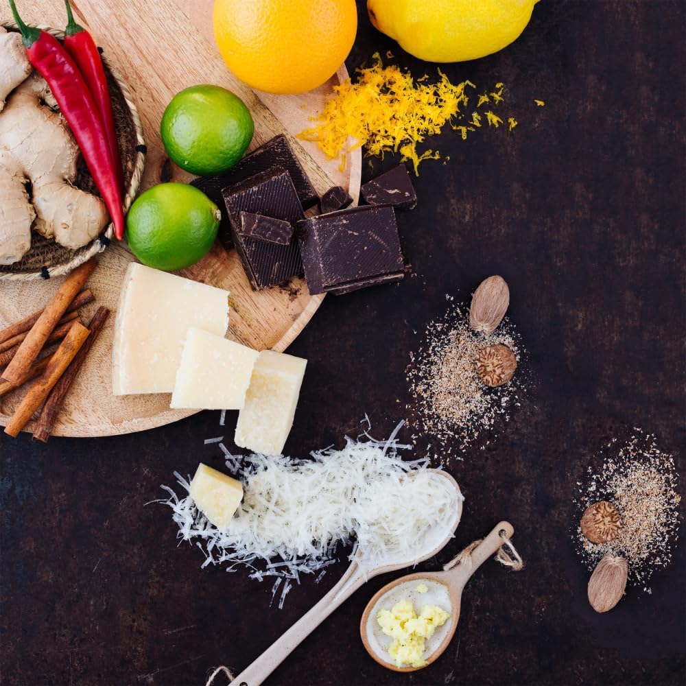 Microplane Zester Küchenreibe in Schwarz für Zitrusfrüchte, Hartkäse, Ingwer, Schokolade & Muskatnus