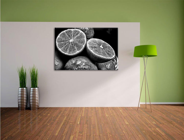 Pixxprint Monocrome, aufgeschnittene Limetten, Format: 100x70 auf Leinwand, riesige Bilder fertig ge