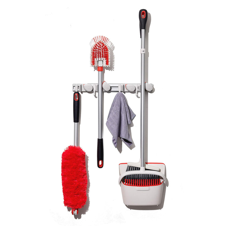OXO Good Grips Wand-Organizer für Wischmopp- und Besen, 7,6 x 12,7 x 43,2 cm, Organizer