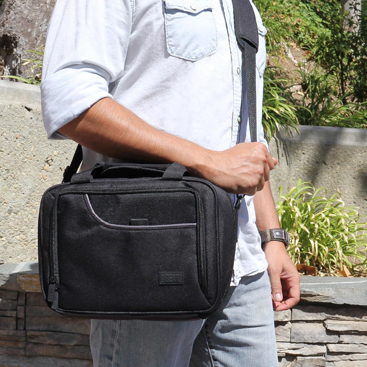 USA Gear Electronics Reiseorganisator Tech Bag Case Ablagefächer, Verstellbarer Schultergurt und gep