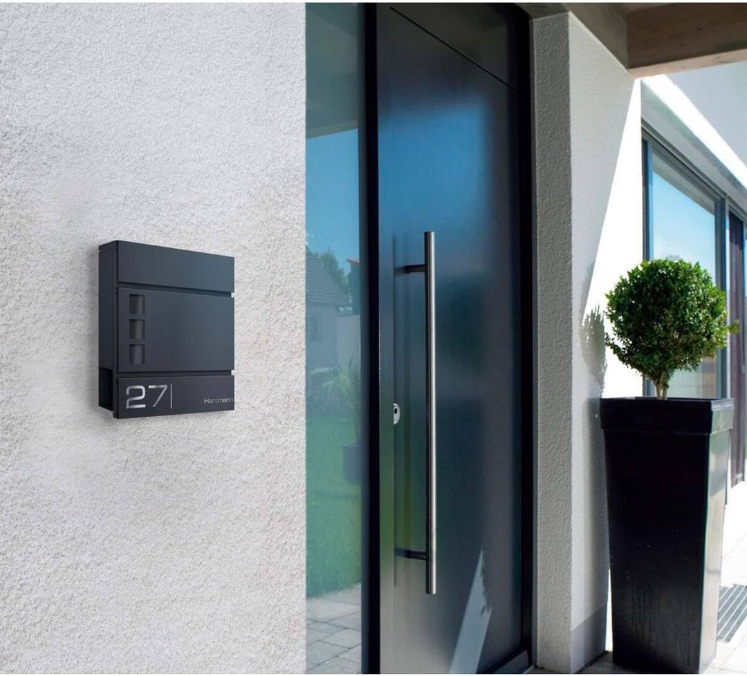 Metzler Briefkasten in Anthrazit RAL 7016 Cube - Name & Hausnummer als Lasergravur - Design Wandbrie