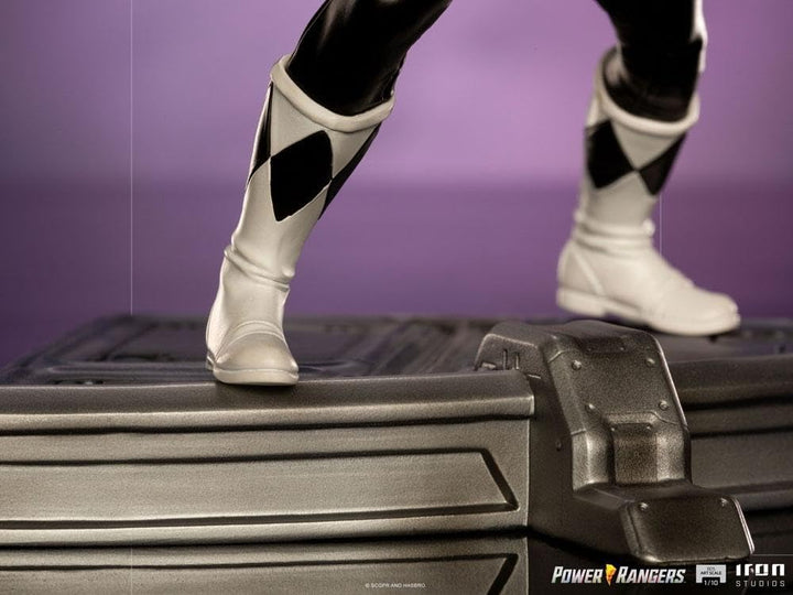 Iron Studios BDS: Power Rangers - Black Ranger Art Scale Statue (1/10) (POWRAN46221-10) 1:10 Scale,