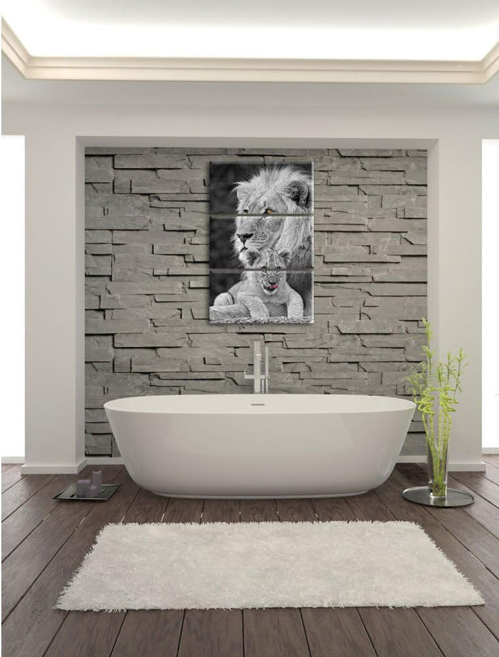 Pixxprint Löwe kuschelt mit Jungtier als Leinwandbild/Grösse: 3 Teilig (120x80) cm/Wandbild/Kunstdru